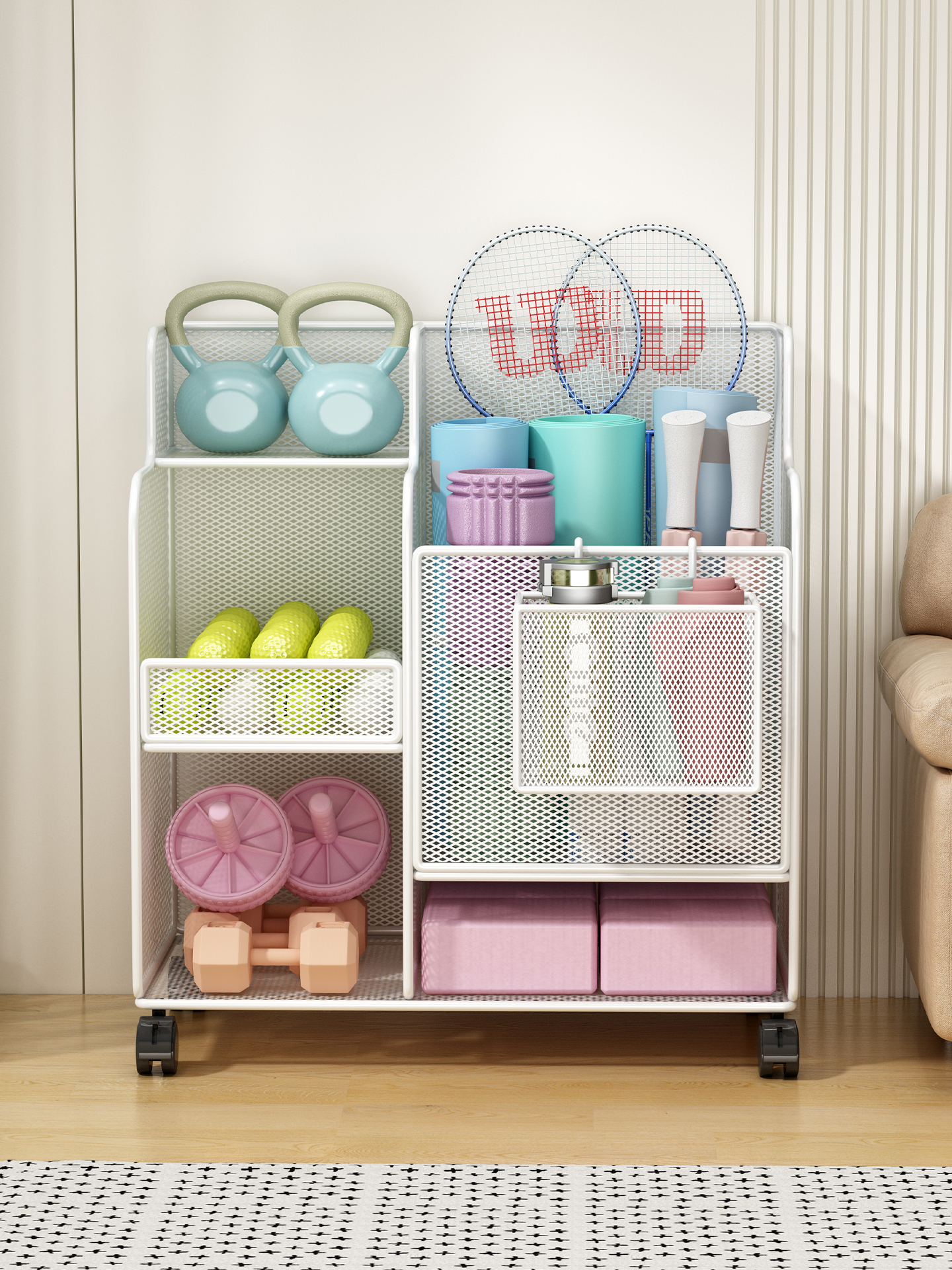 家用球类瑜伽垫收纳筐运动健身运动器材收纳架带轮篮球羽毛球夹缝