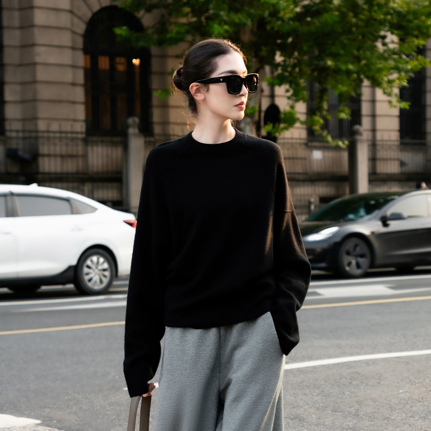 【知喜ziJoy】18针美丽诺羊毛高端纱线亲肤柔软黑色圆领羊毛衫女,女装/女士精品,卫衣/绒衫,淘宝优惠券,粉丝福利购,淘宝优惠卷