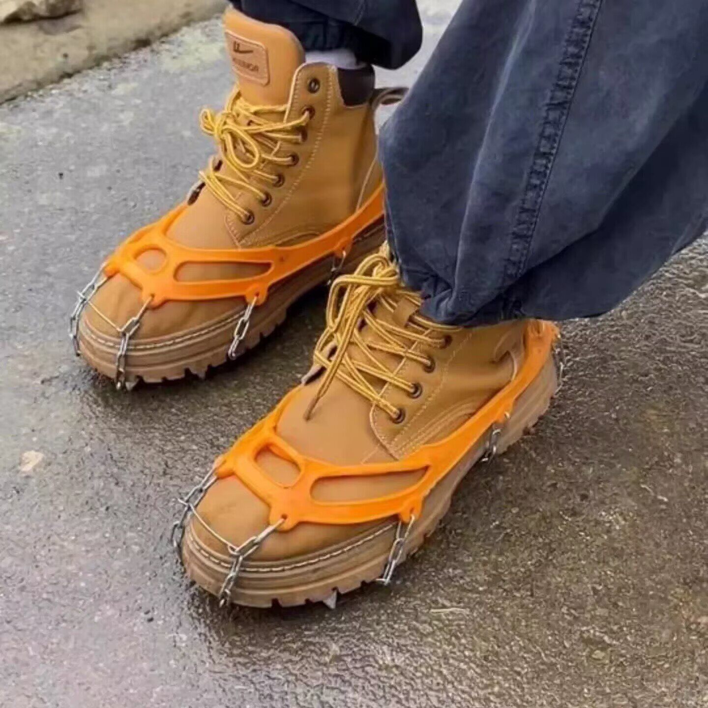 冰爪防滑鞋套户外登山东北雪地简易鞋钉钓鱼爬山徒步防摔防滑神器