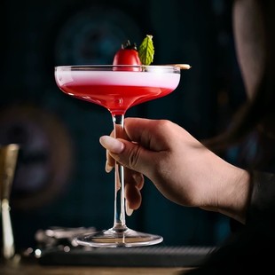 酒吧商店水晶玻璃阔口鸡尾酒杯高脚马天尼杯北欧风古典鸡尾酒杯