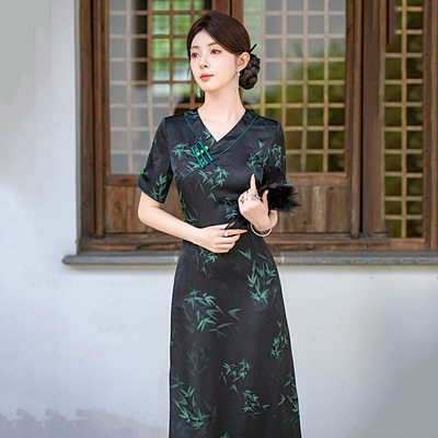 低领显瘦妈妈装新中式奥黛改良旗袍2024新款女复古日常连衣裙