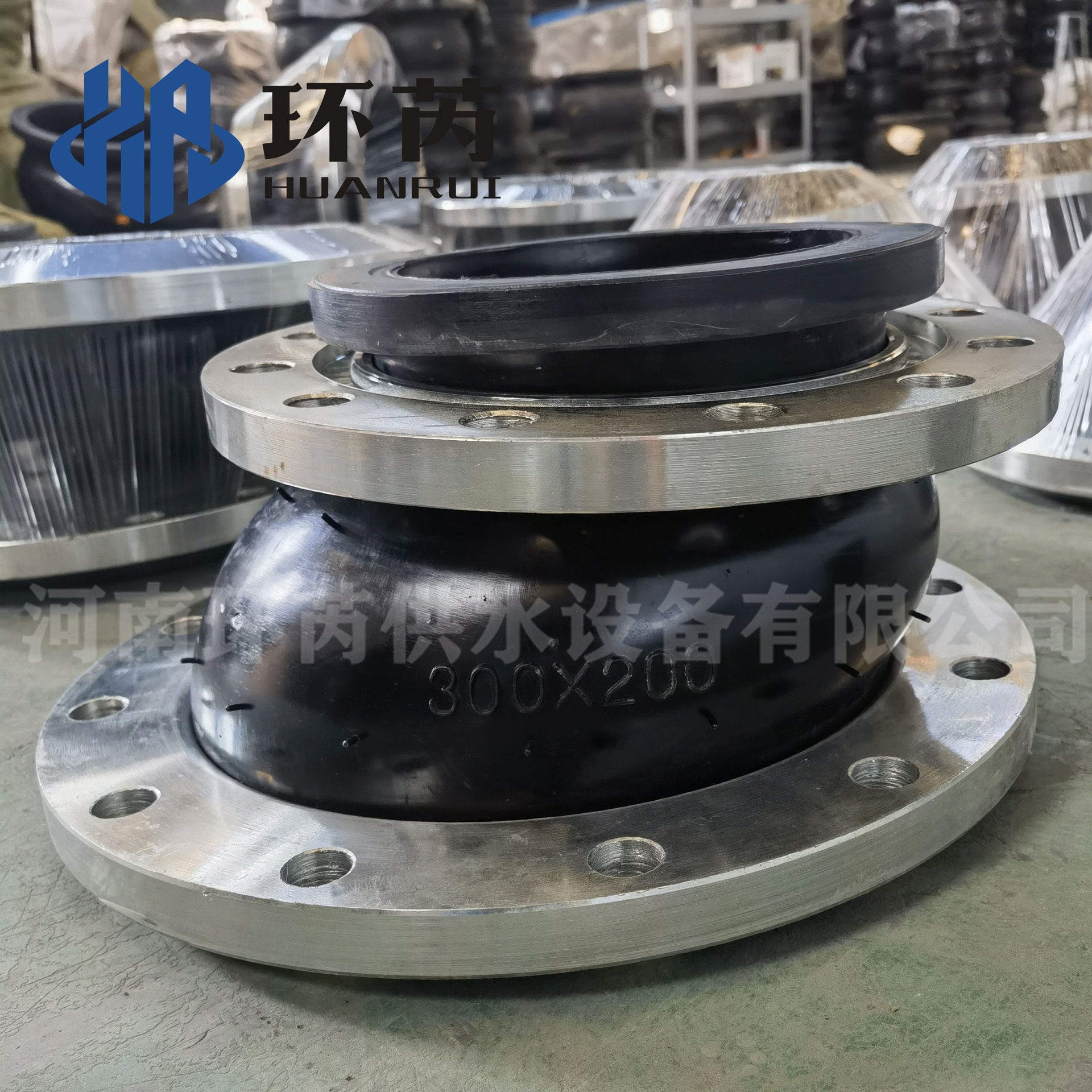 可曲挠变径法兰管道伸缩节DN200/DN150耐高温偏心异径橡胶软接头