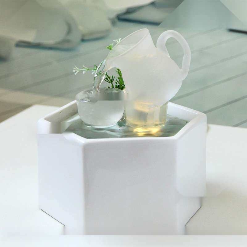 现代轻奢流水喷泉开业生财玄关创意办公室装饰桌面循环水摆件女士