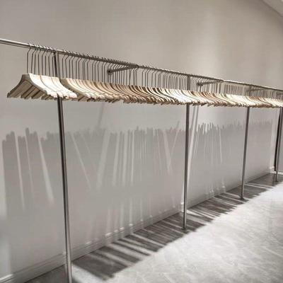 服装店展示架上墙落地不锈钢银拉丝墙上童装女装店货架墙壁挂架