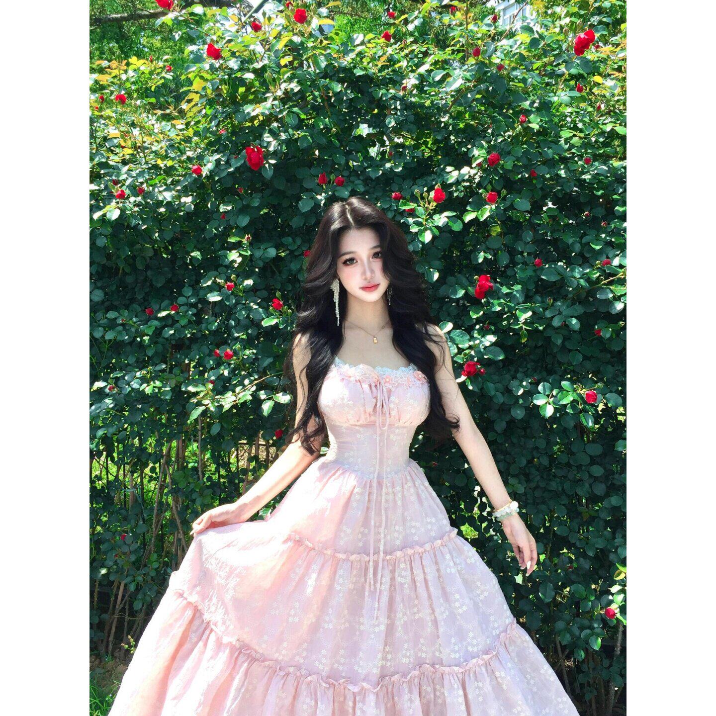 法式粉色吊带洋装女夏季纯欲甜美收腰生日公主蛋糕长裙海边度假