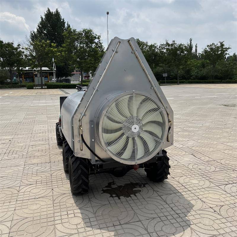果树葡萄树弥雾机六区驾驶式果园打药机新疆大面积种植喷雾器