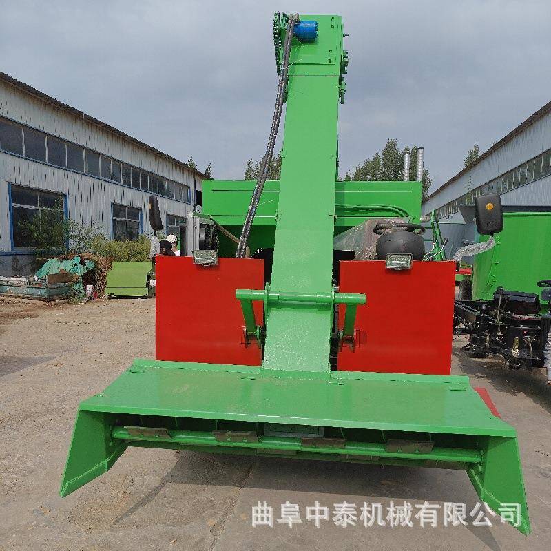 牛羊场粪便铲除车牧场自走式刮粪设备2吨粪污柴油款粪水清理机