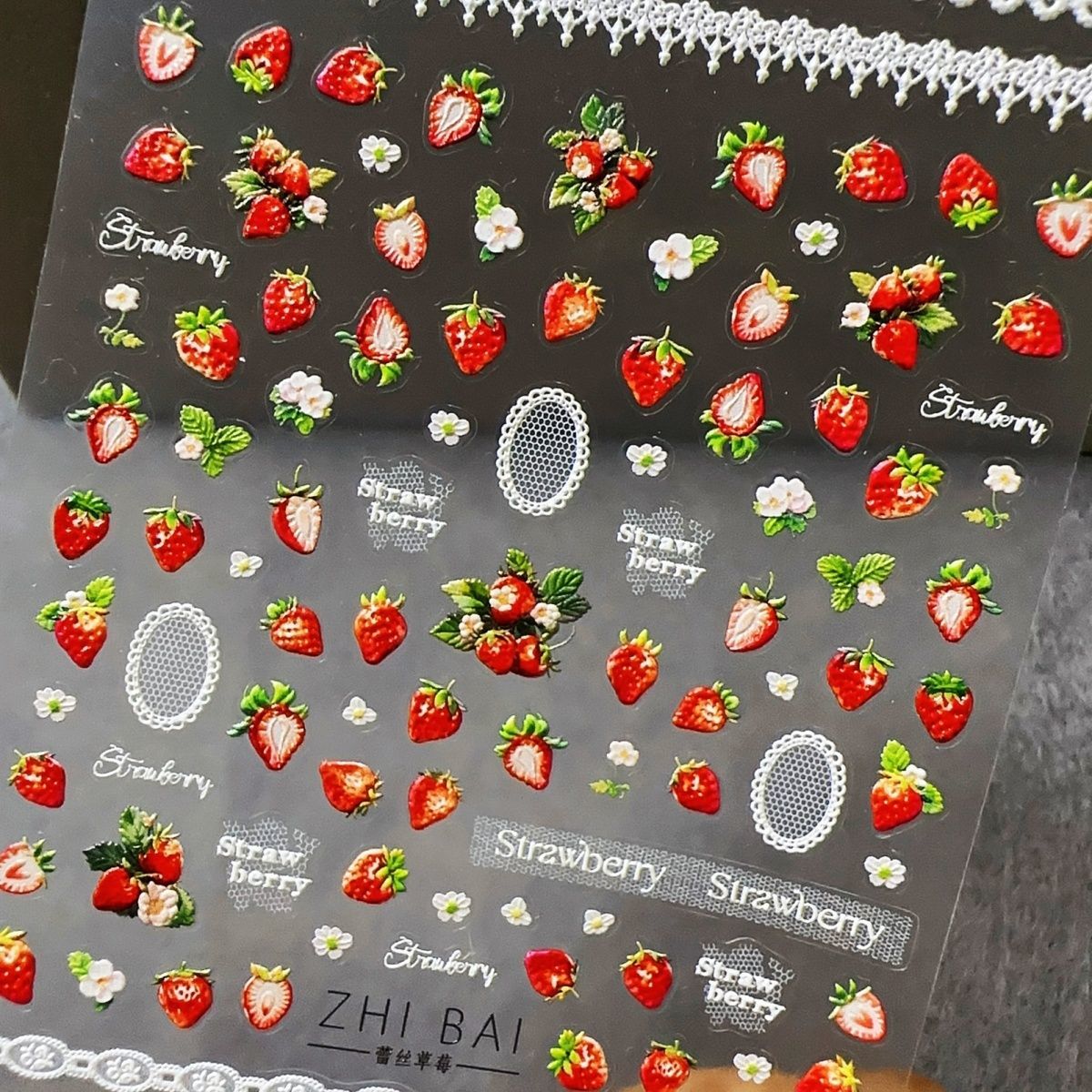 美甲贴纸蛇年小草莓美甲贴纸