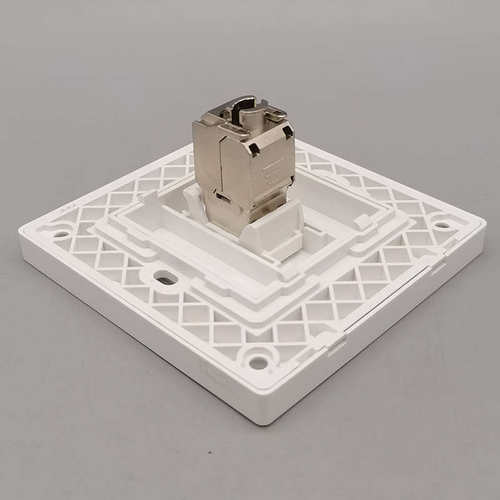 白色86型屏蔽七类网络CAT7网络RJ45电脑网络信息七类万兆网线