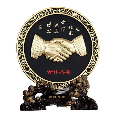 工艺品合作共赢握手商务礼品公司企业家办公室定制logo装饰品摆件