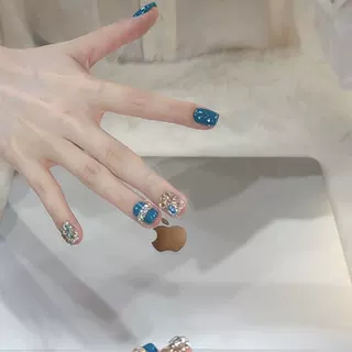 手工穿戴甲蓝色高级猫眼短款美甲