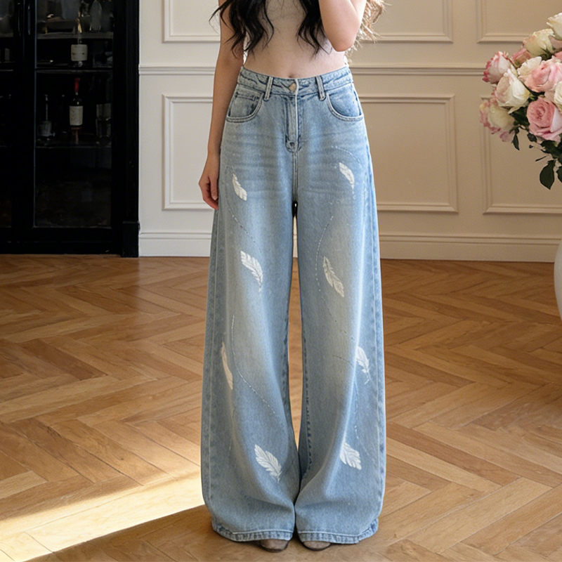 今年流行金粉羽毛烫钻牛仔裤女2026新款春夏时髦感独特休闲阔腿裤