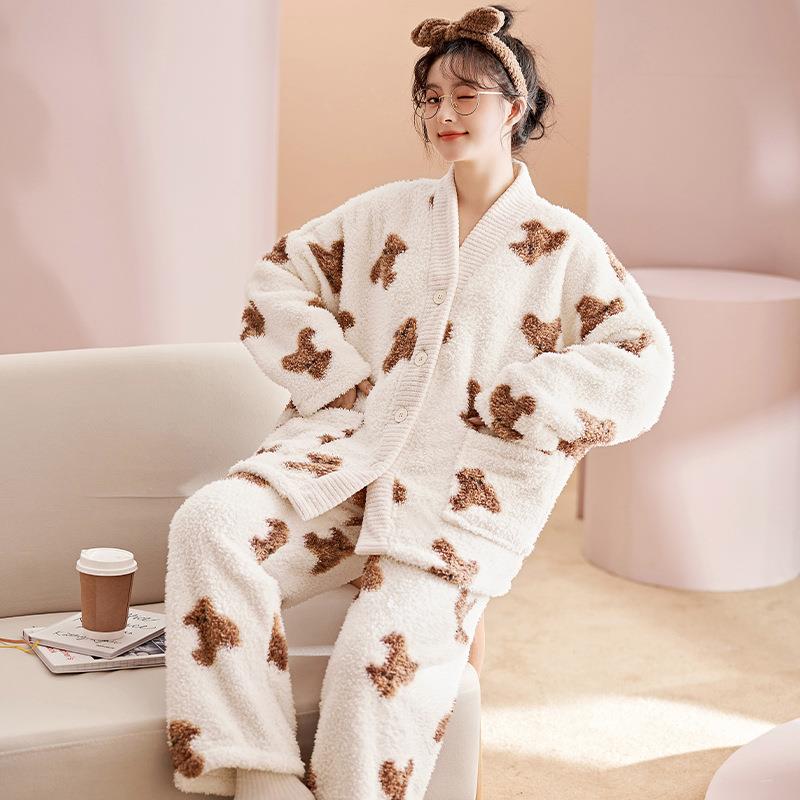 新款冬季珊瑚绒睡衣女秋冬季加厚加绒冬天法兰绒套装家居服可外穿