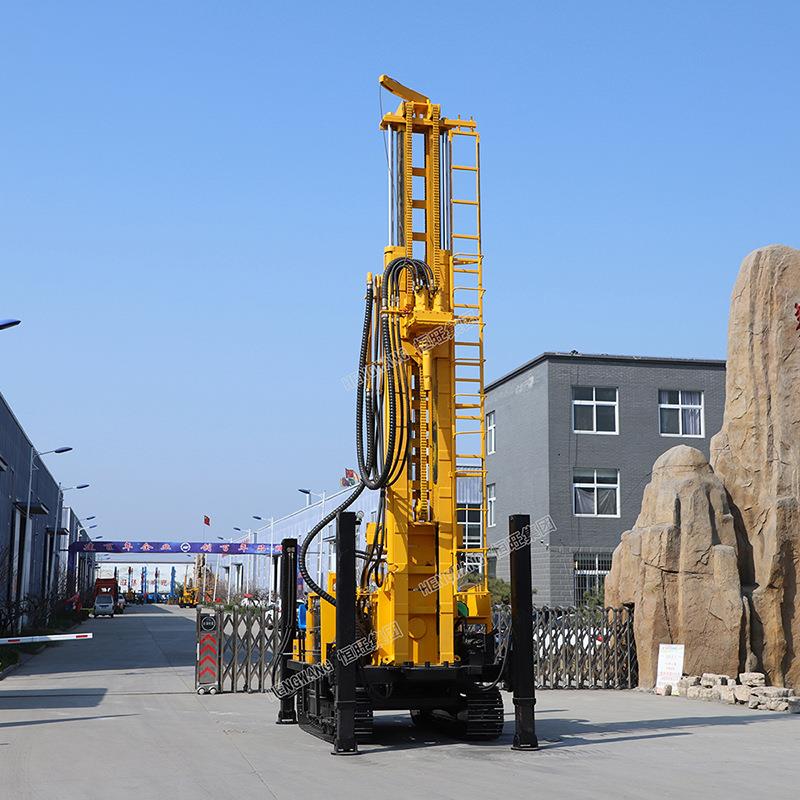 顶驱钻机打井机 水钻钻孔机履带式取芯钻机 水气两用打水井钻机