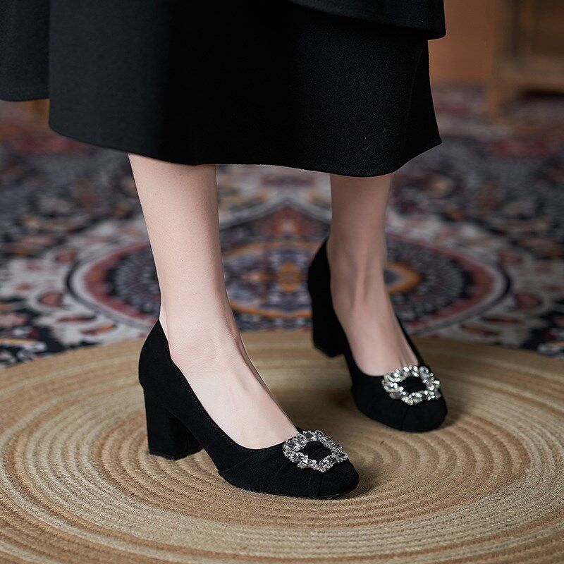 新品大码高跟鞋女粗跟方头加肥加宽女单I鞋黑色绒面通勤小码女鞋