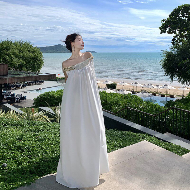 新品一字领连衣裙夏季小众设计感宽松F无袖亮片抹胸长裙白色大码