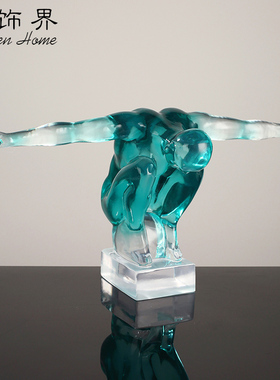 轻奢现代艺术展翅人像摆件客厅电视柜酒柜书房书架装饰品高端软装