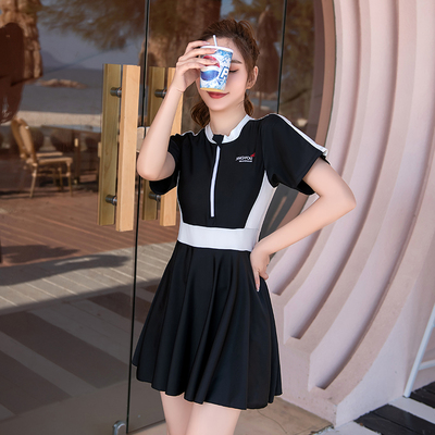 大码泳衣女温泉胖mm200斤保守连体裙式平角250遮肚显瘦游泳装300