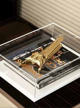 样板间售楼部软装饰品书房书桌陈设品鳄鱼头骨摆件亚克力防尘罩