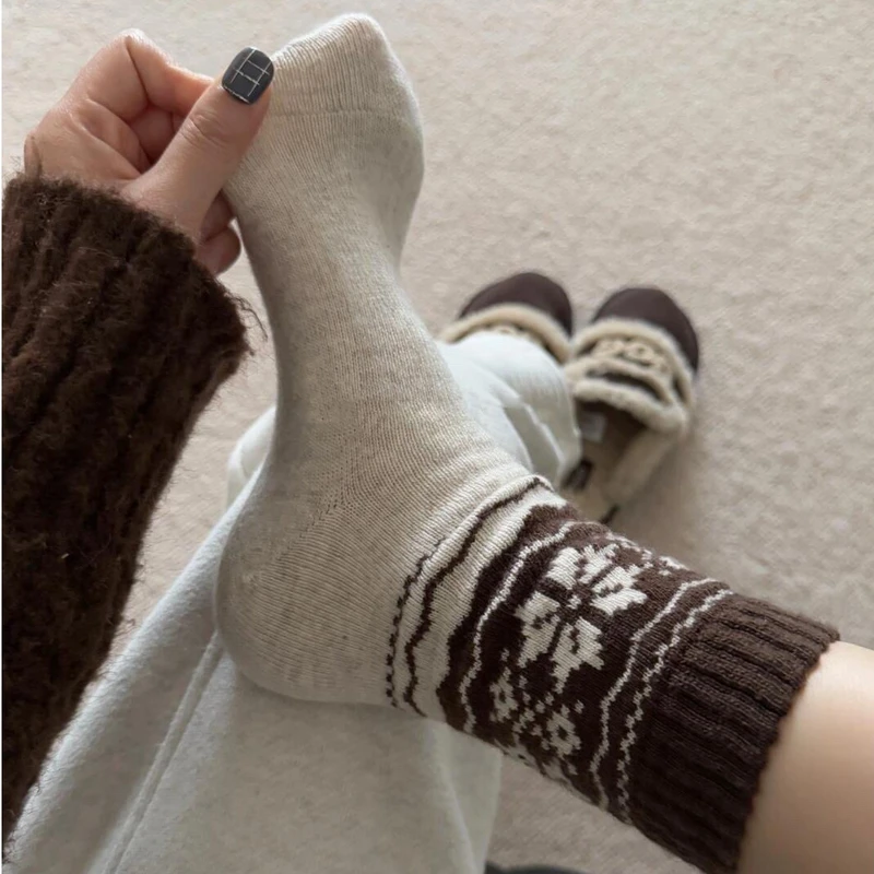 复古费尔岛袜子女中筒袜秋冬款加厚加绒保暖日系冬天长袜撞色潮L