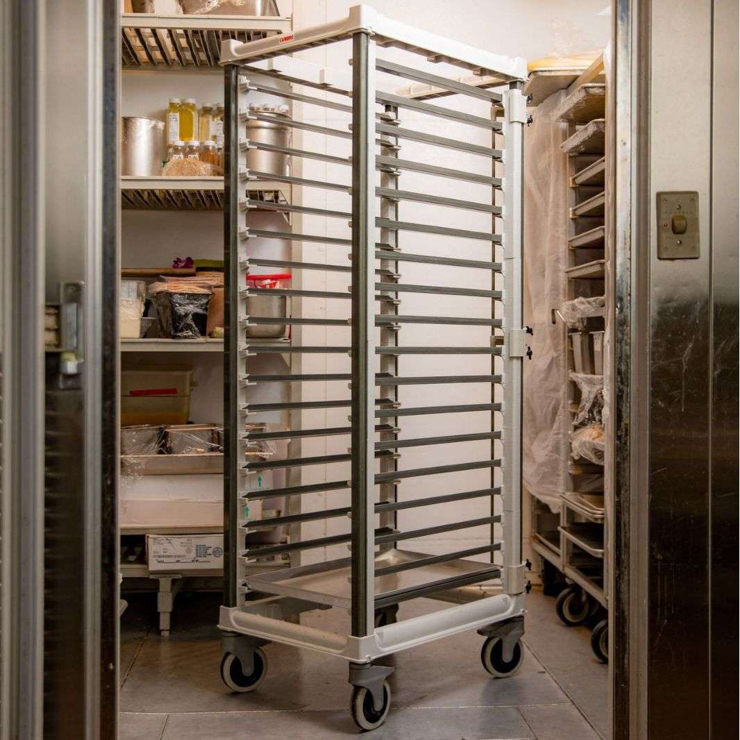 烘焙手推车放置6040烤盘 新品上市勘宝CAMBRO 多用途大容量