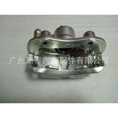 适用于吉普途乐Y60刹车分泵44001-05J00