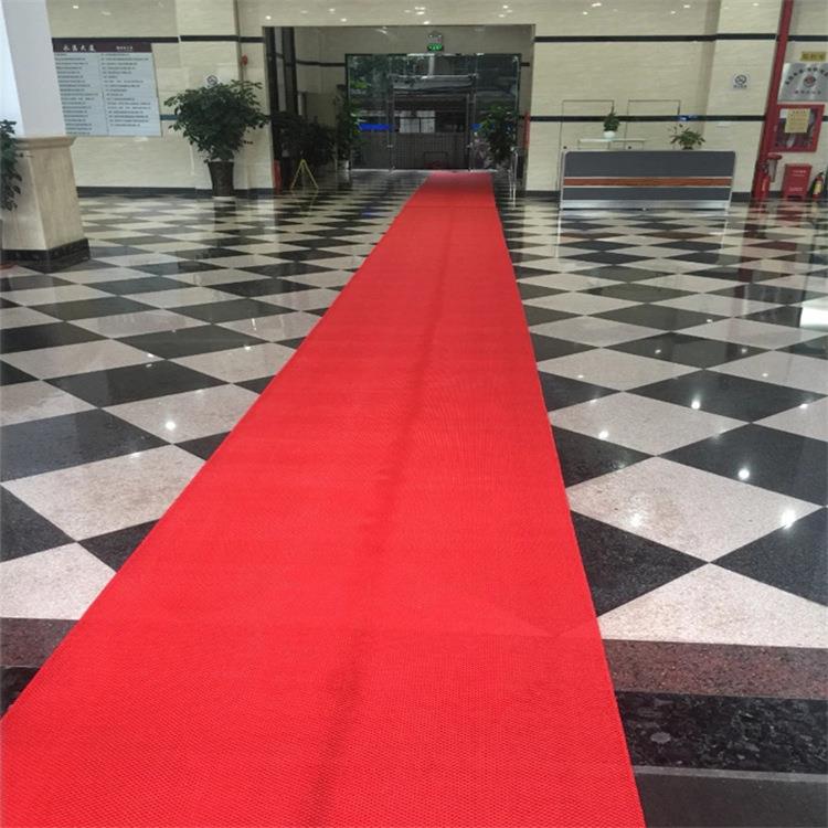 现货红色灰色塑料镂空地垫网眼防滑地垫健身房超市饭店开业门口