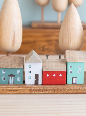 阿楹 木质日系治愈小摆件桌面ins风创意可爱房子玄关办公书柜装饰