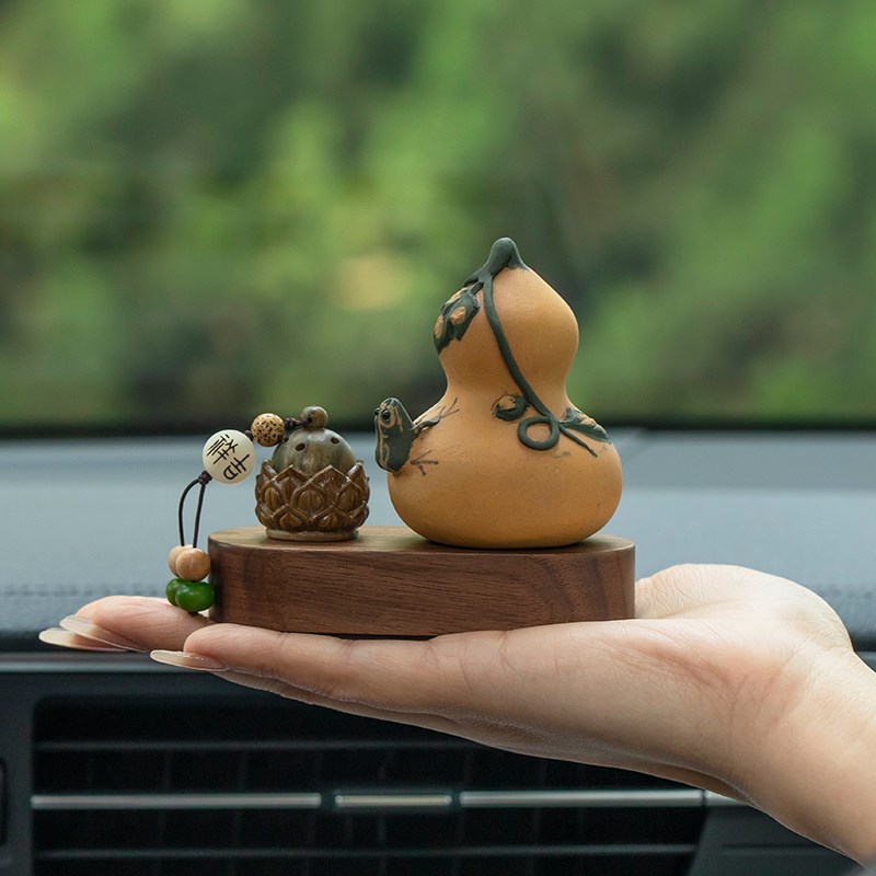 极速福禄葫芦汽车中控p台车载摆件实木底座香薰办公室桌面摆件平