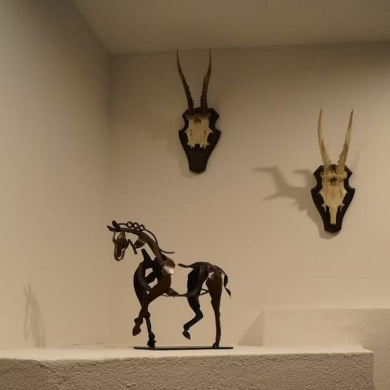 极速Rustic Standing Horse Crafts 3-Dimensional MeUtal Horse