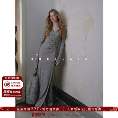 ONEELABS原创品牌 捏褶扭结工艺收腰显瘦 连帽式钩花针织连衣裙女