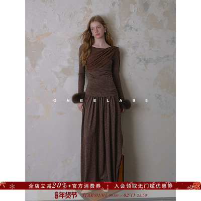 ONEELABS原创品牌 纸片人套装 狐狸毛袖口 针织T恤衫+垂感半身裙