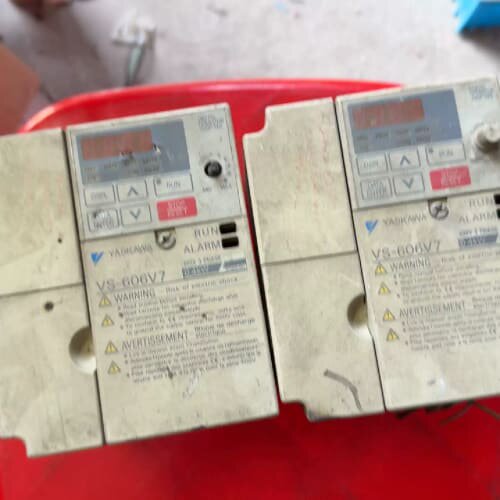议价变频器VS-606V7，CIMR-V7AT40P4，38