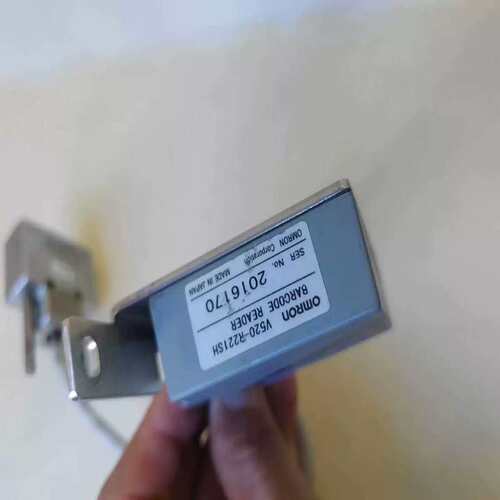 议价V520-R221SH光电开关光电感测器，
