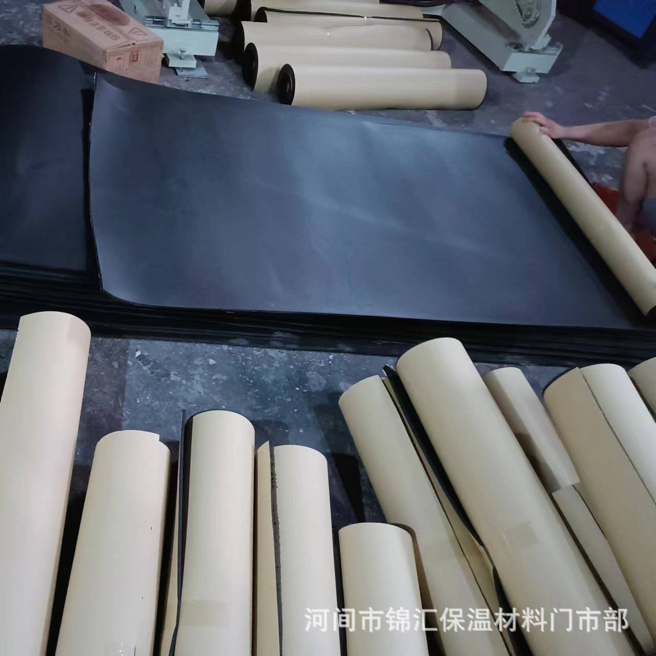 不干胶橡塑199板屋顶隔热保温降噪自带发泡海背绵板墙体胶吸粘音