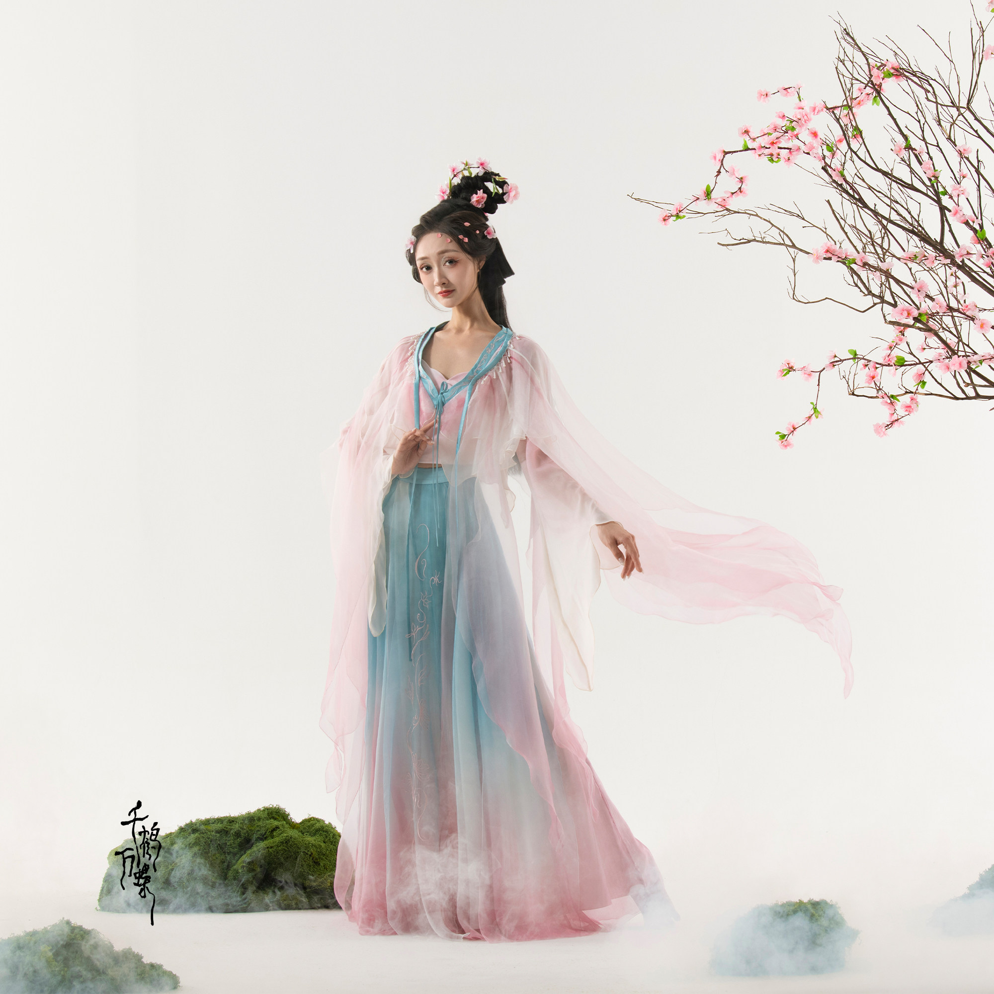 千鹤万蝶丨桃夭古典舞服装全套粉蓝渐变纱衣灵气俏皮演出服套装女