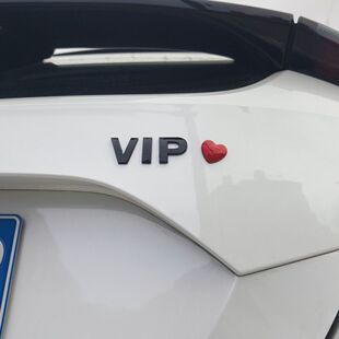 汽车车贴贴纸立体英文字母VIP名字贴情侣定制个性创意爱心车尾标