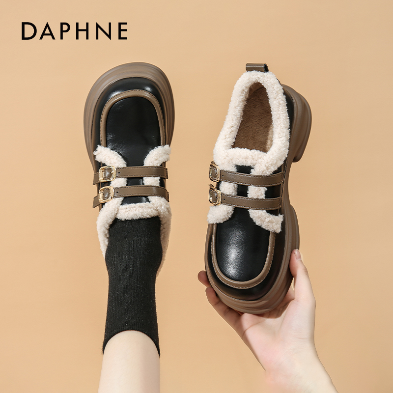 达芙妮厚底女鞋加绒英伦乐福鞋