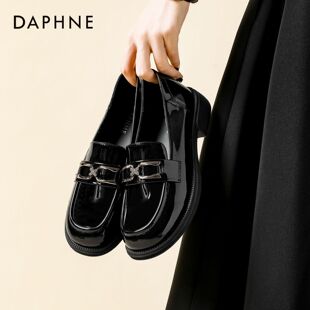 达芙妮亮面百搭乐福鞋女2026春季新款英伦风时尚一脚蹬黑色小皮鞋