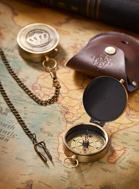 欧式复古怀旧指南针户外金属罗盘中古书房装饰品摆件礼品摄影道具