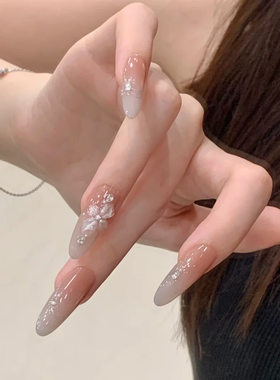 【悦诗风吟】纯手工穿戴甲仙女蝴蝶闪钻显白高级裸色渐变气质美甲