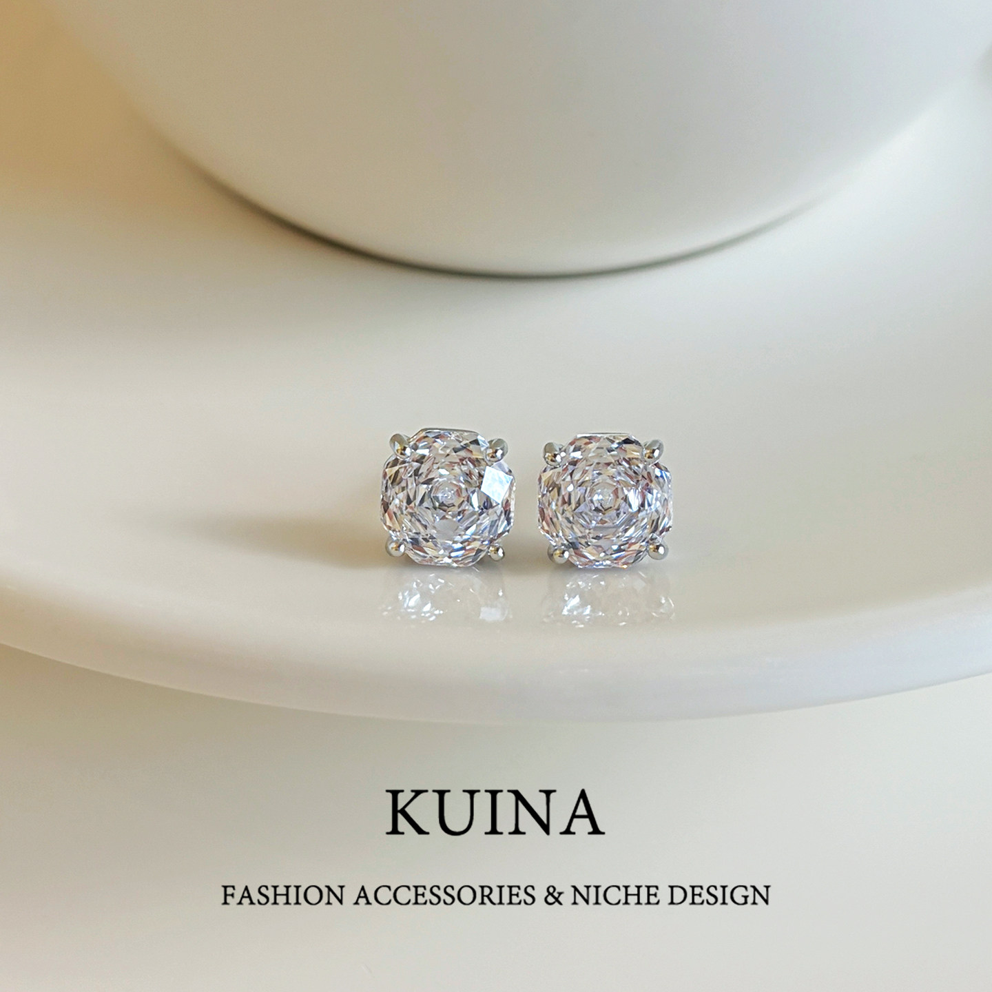 超闪玫瑰切锆石耳钉女小众简约高级感耳环耳骨钉新款轻奢百搭耳饰