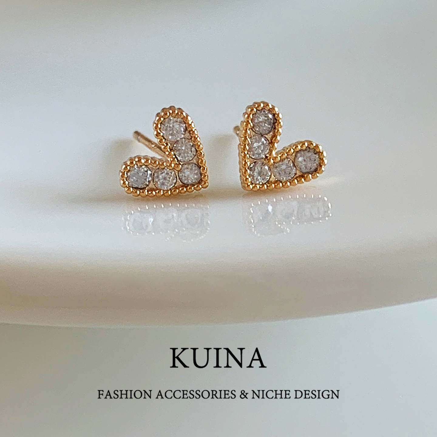 2025新爆款超闪小巧爱心耳钉