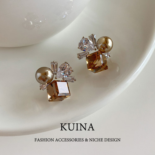 气质独特高级感珍珠耳环