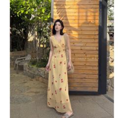 橘黄色连衣裙女夏日海边度假出游明媚感穿搭海岛沙滩裙超仙高级感