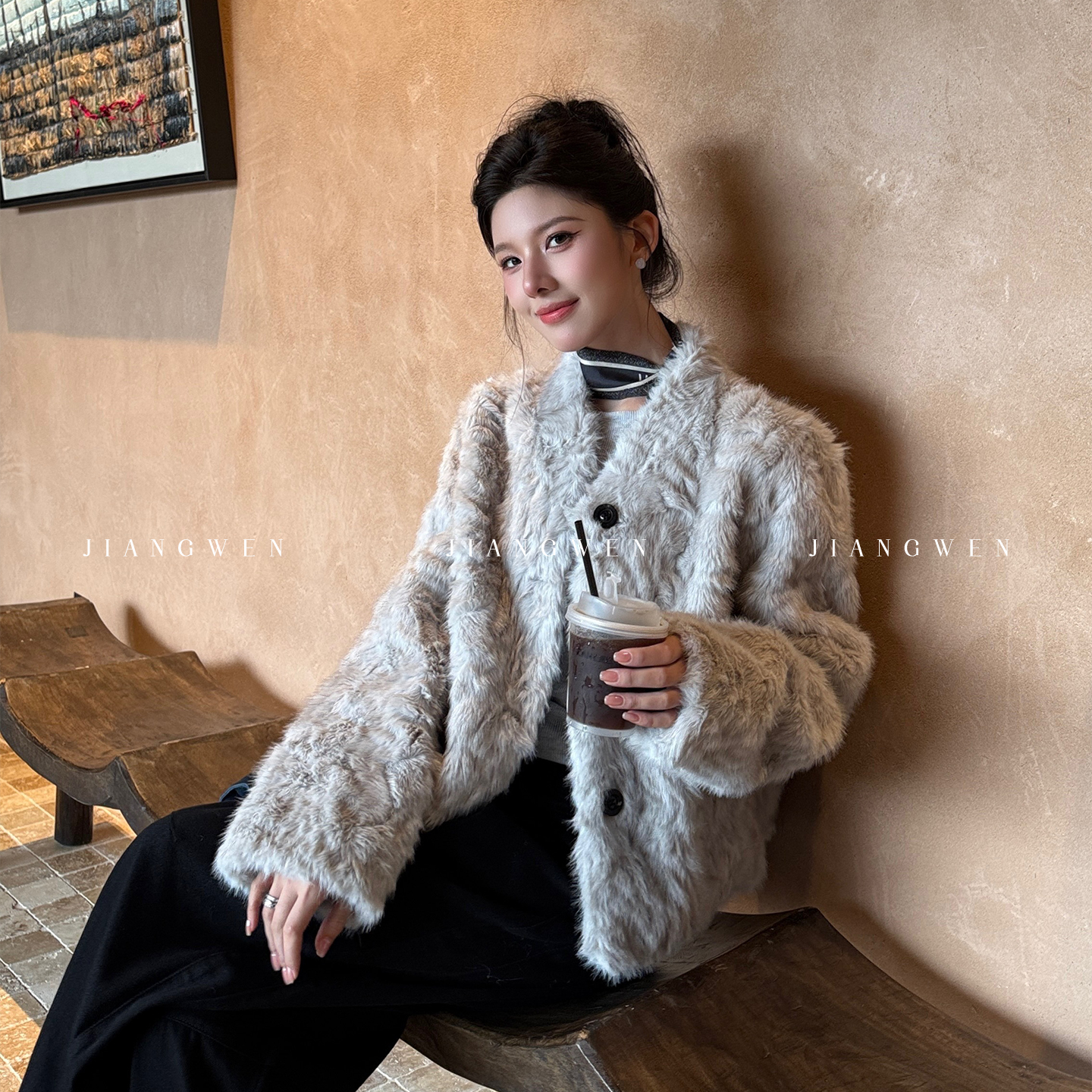 姜雯高级感毛茸茸羊羔毛外套女