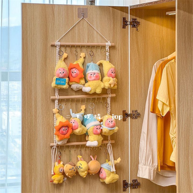 娃娃挂钩展示架门后大容图片