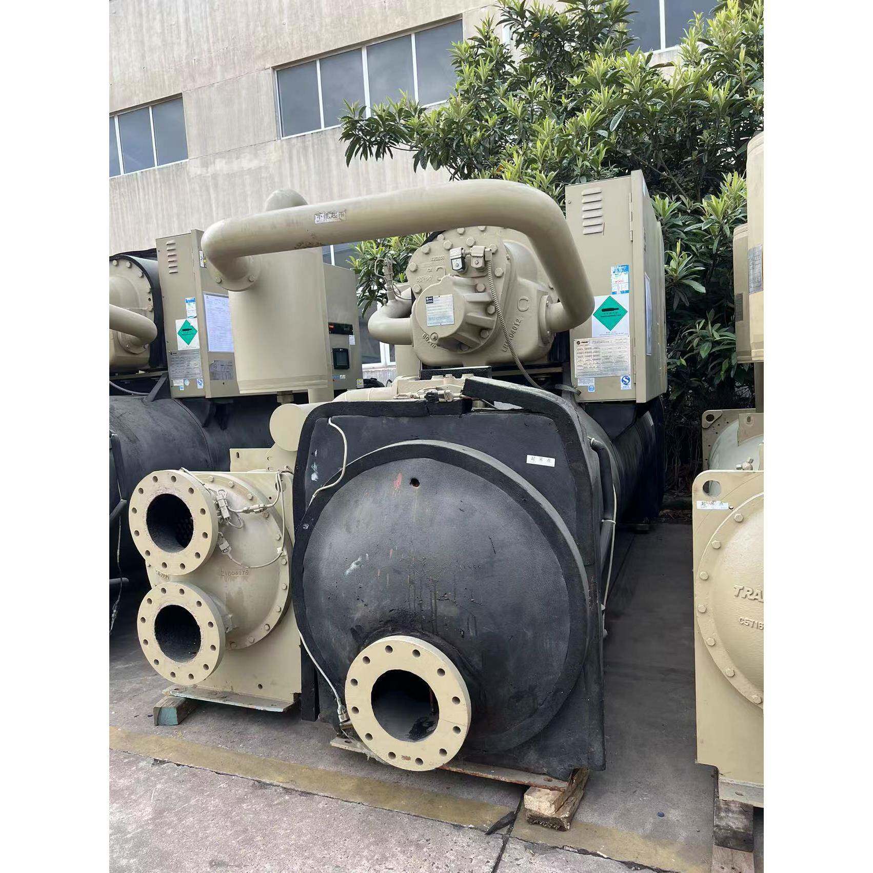 上海二手制冷设备特灵螺杆冷水机制冷量983.1kw库存3台