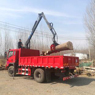 可上牌的汽车随车抓木机 四驱随车抓机 自卸抓举运输一体车