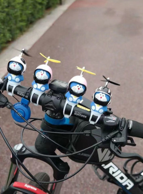 哆啦a梦车载摆件小黄鸭蓝胖子机